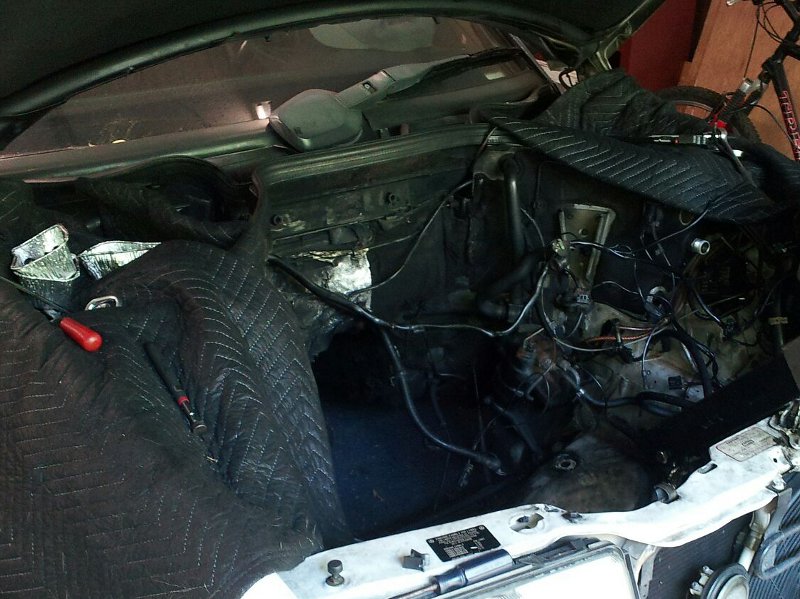 [Image: emptyenginebay.jpg]